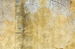 Be Renovative - cracked wall, helping to make house / apartment renovation simple, practical and fun