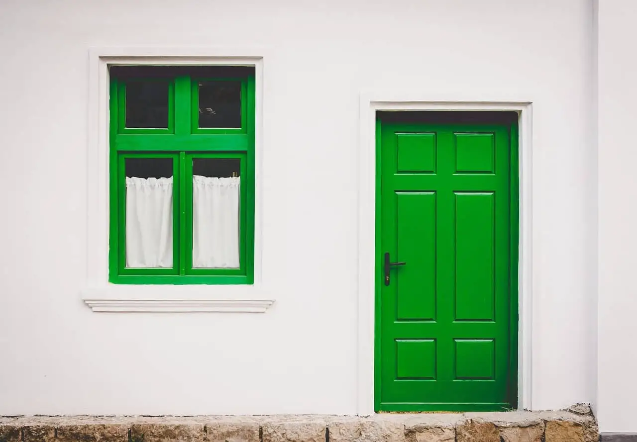 Be Renovative - green door and window house, helping to make house / apartment renovation simple, practical and fun